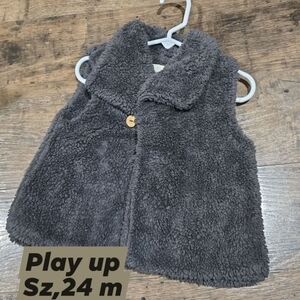 Play up baby girl faux fur vest sz 24 months